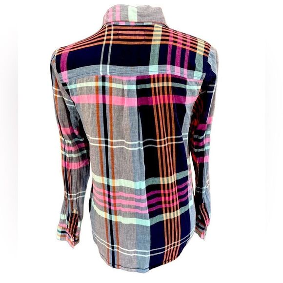 Old Navy Classic plaid button front shirt, lightweight, 100% cotton, size S - Picture 2 of 5